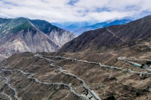 川藏线包车攻略_5座7座车型费用及路线？川藏线组团费用？