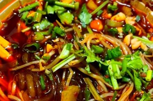 重庆酸辣粉推荐好吃不贵，重庆什么酸辣粉最有名？