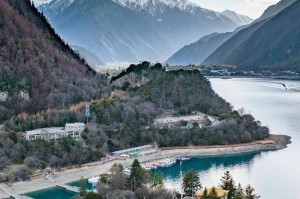 川藏线雅鲁藏布江攻略_大峡谷观景及门票？雅鲁藏布江大峡谷怎么游玩？