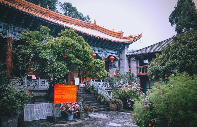 想去云南旅游,应该怎么安排路线?