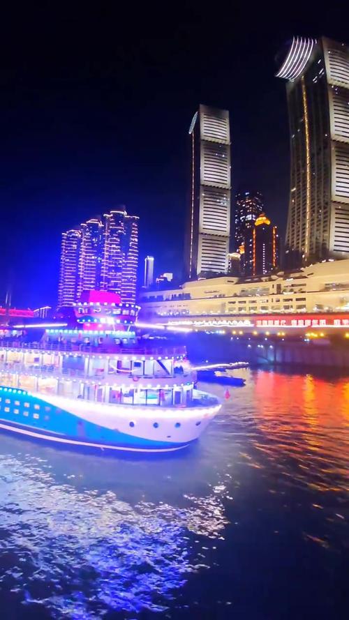 洪崖洞怎么拍照好看