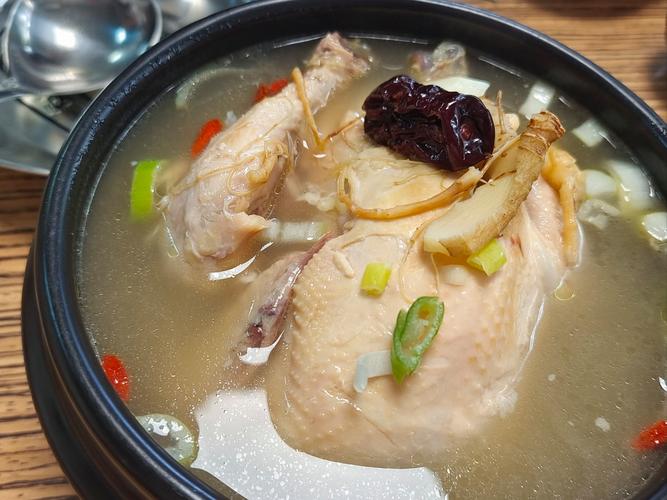 济州岛有卖参鸡汤的餐厅吗