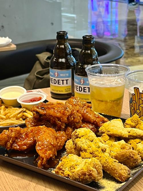 韩国三大夜宵排名第一位:炸鸡啤酒,下初雪的时候一定要吃?