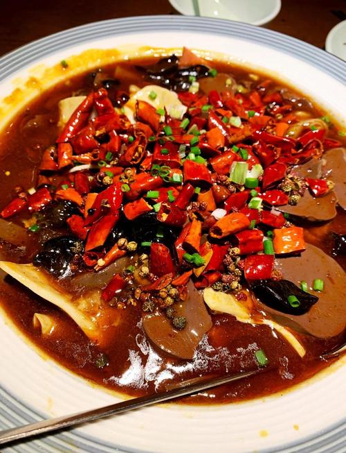 重庆磁器口三宝之一的毛血旺哪个比较好吃?