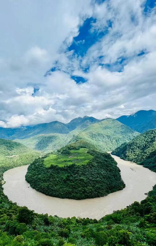 曾经最刺激的进藏越野路,如今轿车也能走