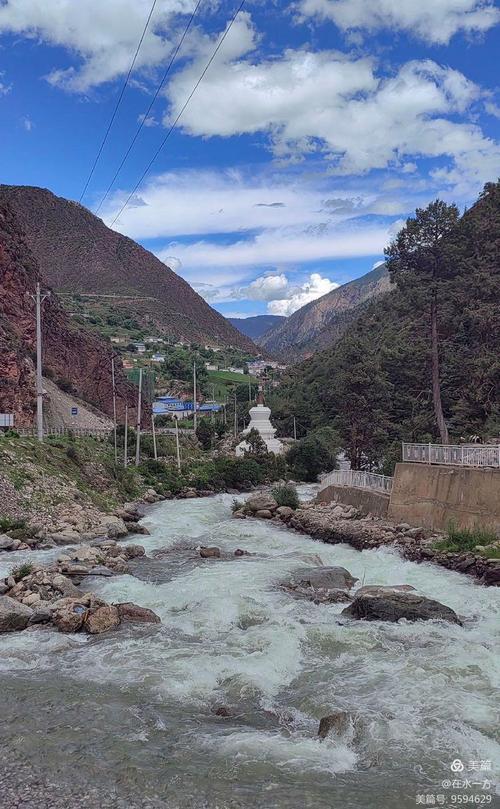 芒康到林芝自驾沿途风景