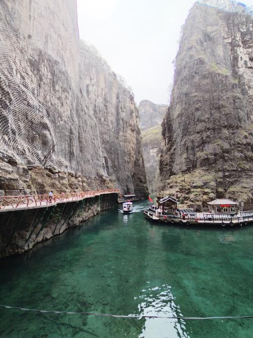 和闺蜜去壶关太行大峡谷十八盘旅游,有哪些适合拍照的景点值得推荐?
