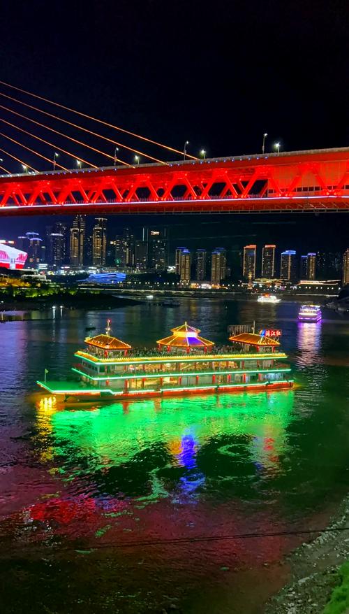 重庆洪崖洞轮船攻略_重庆游船哪个码头乘坐比较好