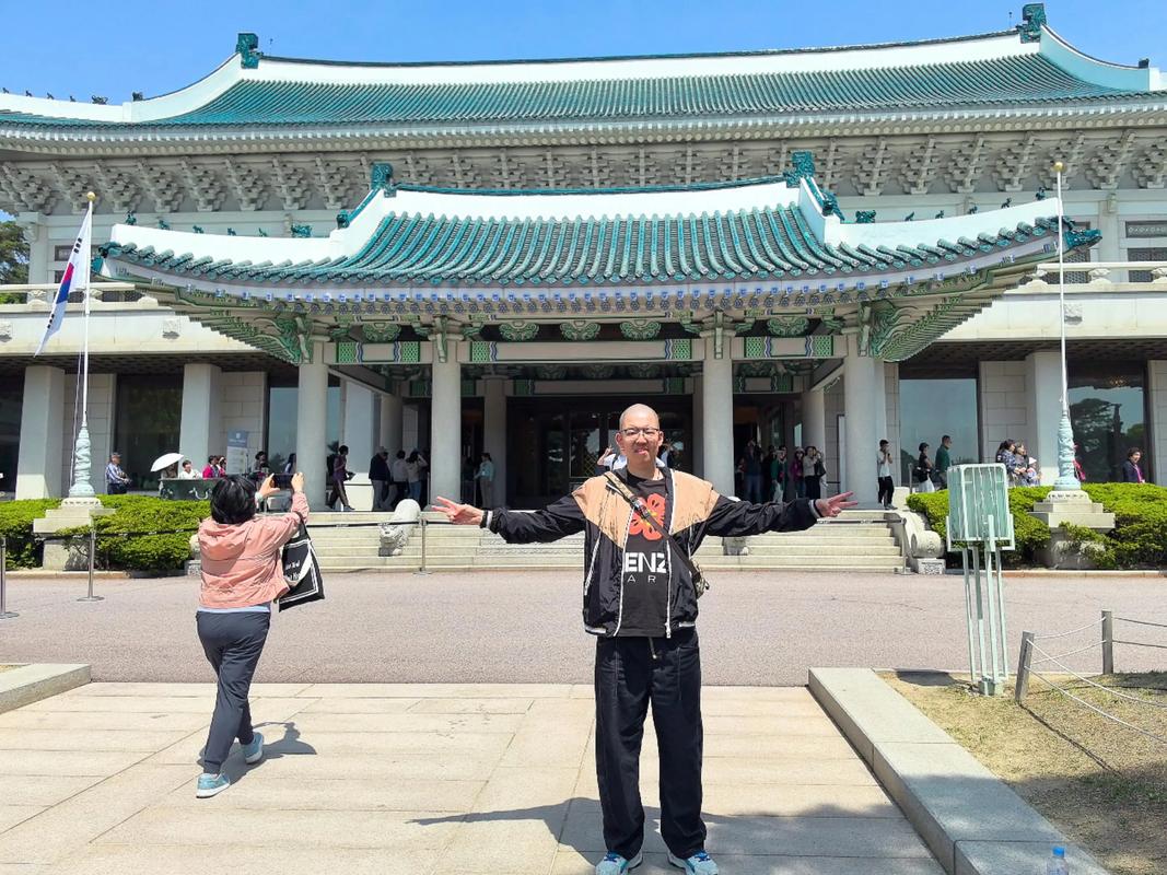 打卡首尔青瓦台景点的攻略是什么?