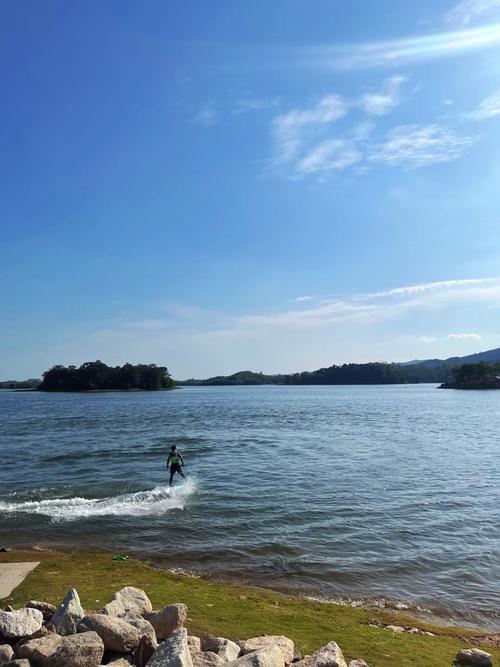 去四川成都玩几天得花多少钱