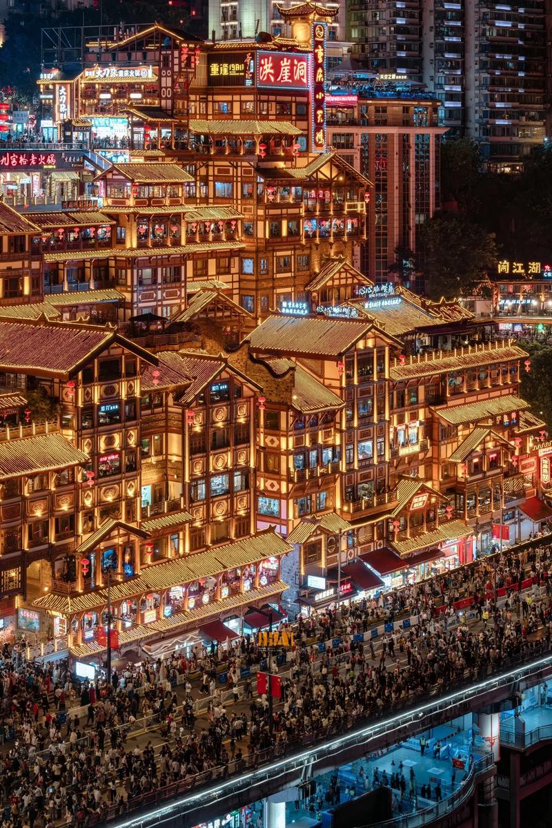 洪崖洞里面可以拍照的地方在几楼