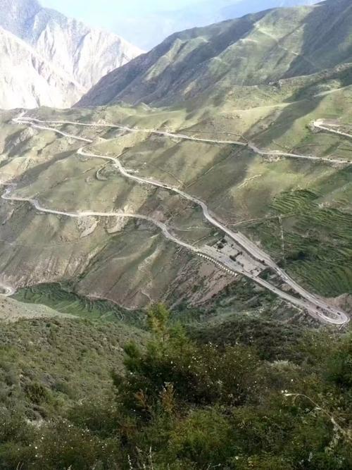 川藏线—怒江72拐,川藏线上回旋其间的最美旋律