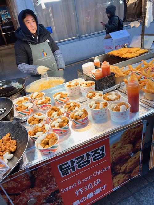 9月份想去韩国旅游,是韩国自助游,只去首尔。主要是和姐妹们去血拼,能推...