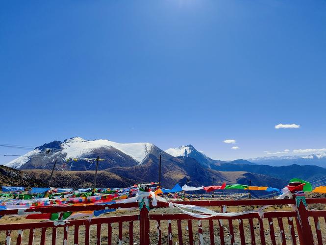 昌都业拉山的哪些景点值得推荐?