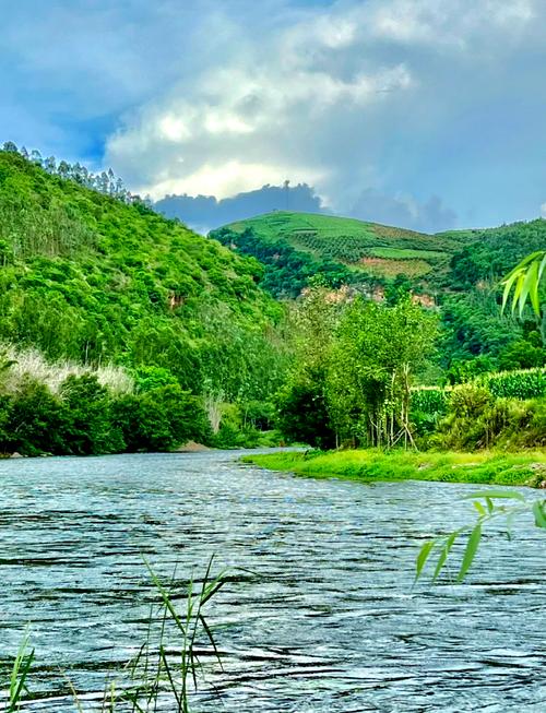昆明的宜良县在哪里?有什么好吃的、好玩的推荐