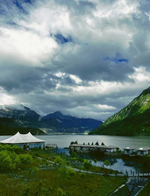 西藏八宿然乌湖游玩攻略