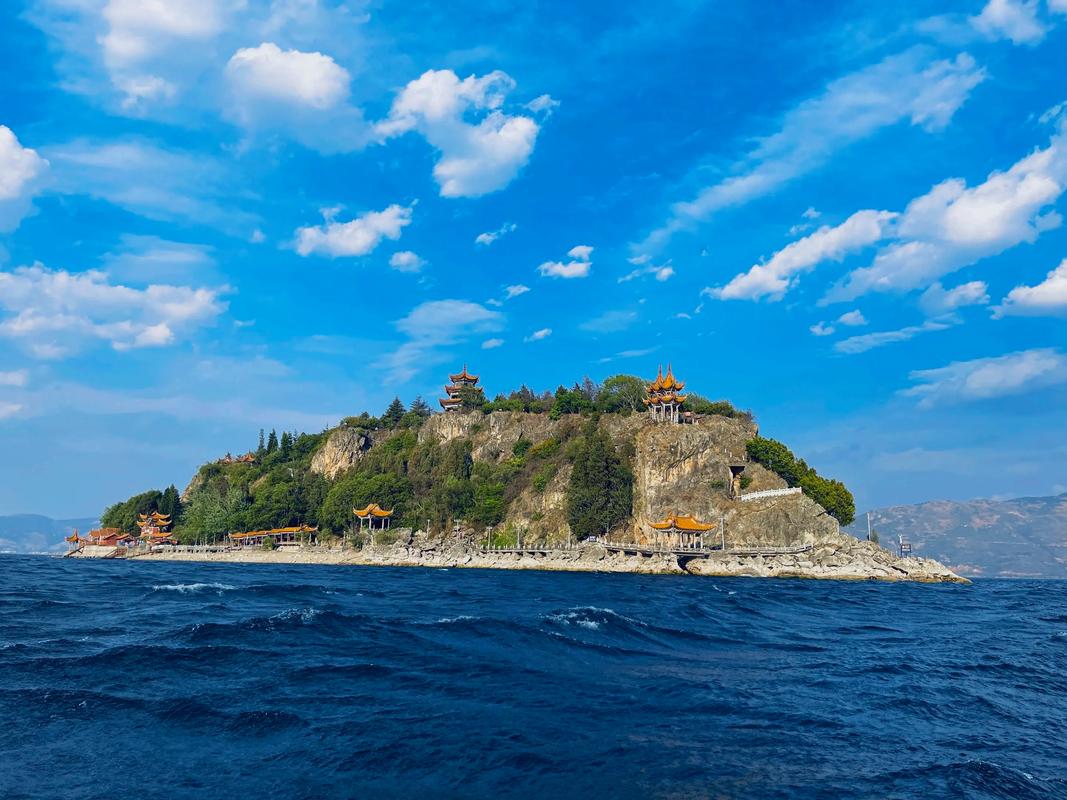 抚仙湖那里风景比较好