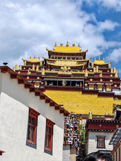 松赞林景区旅游攻略